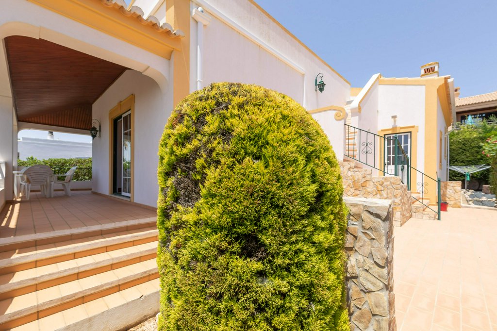 Beautiful 3-bedroom villa in Porto Dona Maria to rent