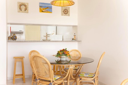 1-bedroom apartment with pool and sea view in Galé to rent