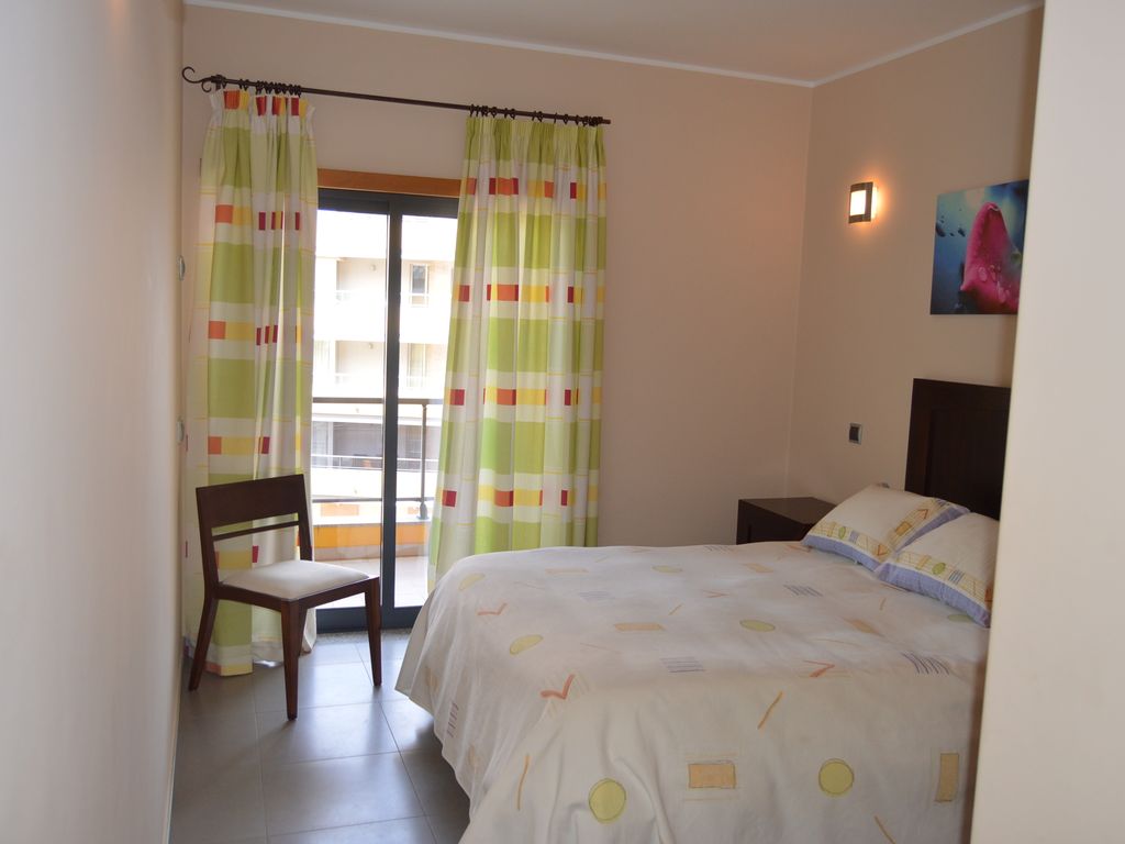 Lovely Spacious 2-bedroom apartment in Quarteira to rent