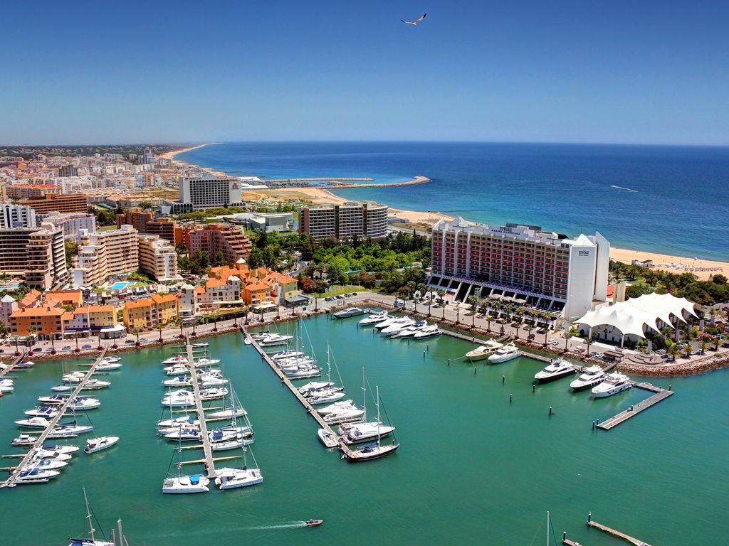 Excellent 3-bedroom apartment near the beach and marina in Vilamoura rent