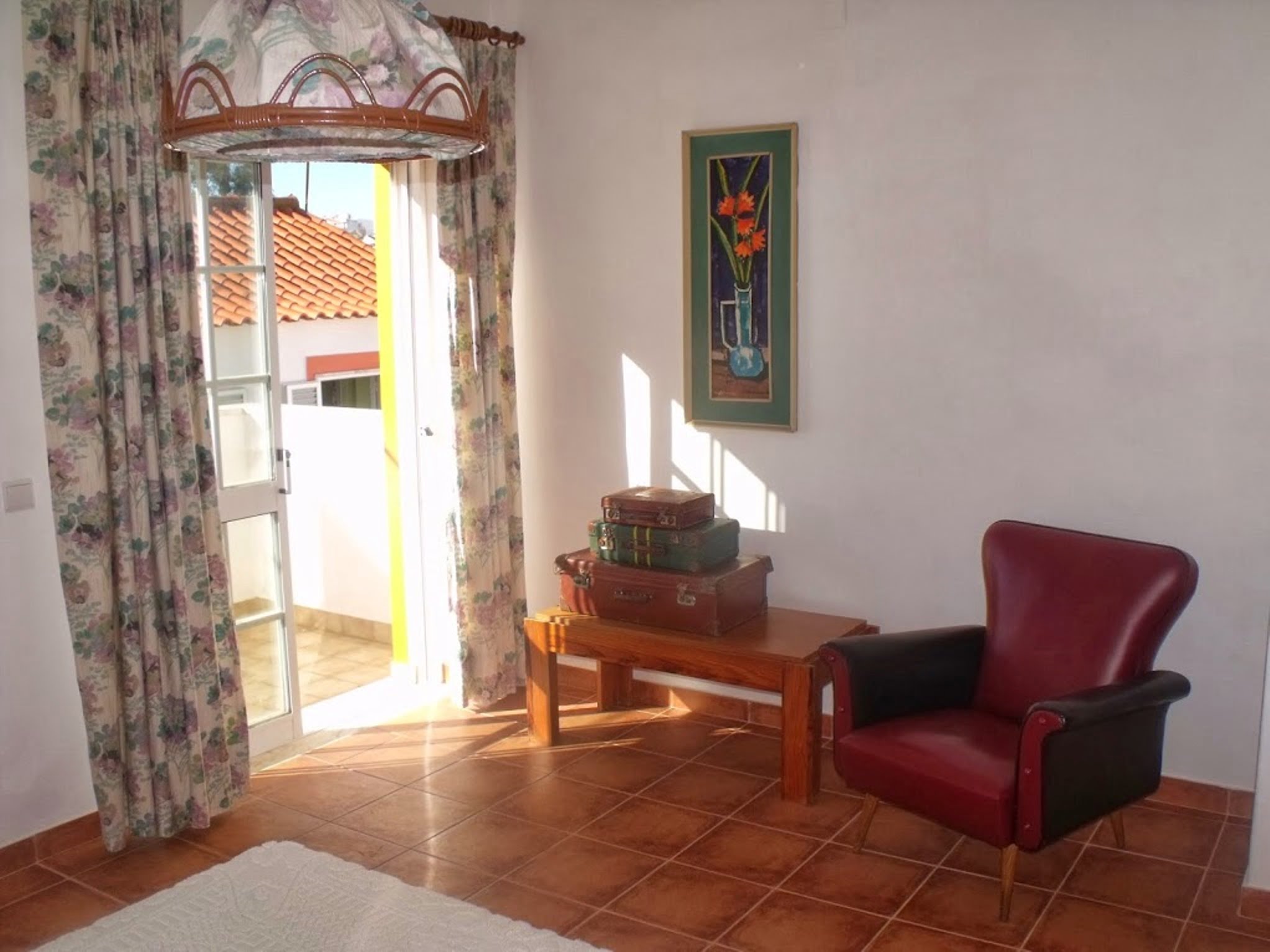 2 bedroom cottage in heart of charming village to rent