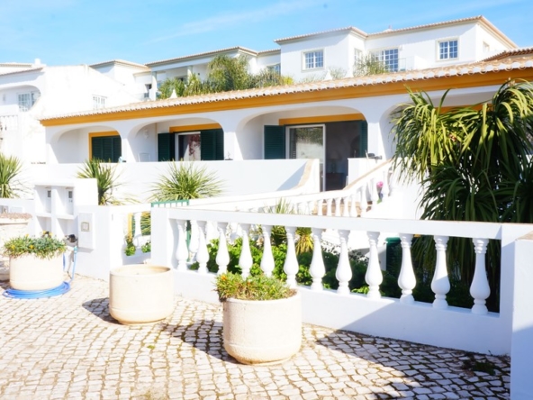 1 and 2-bedroom cottages in the heart of Praia da Luz to rent