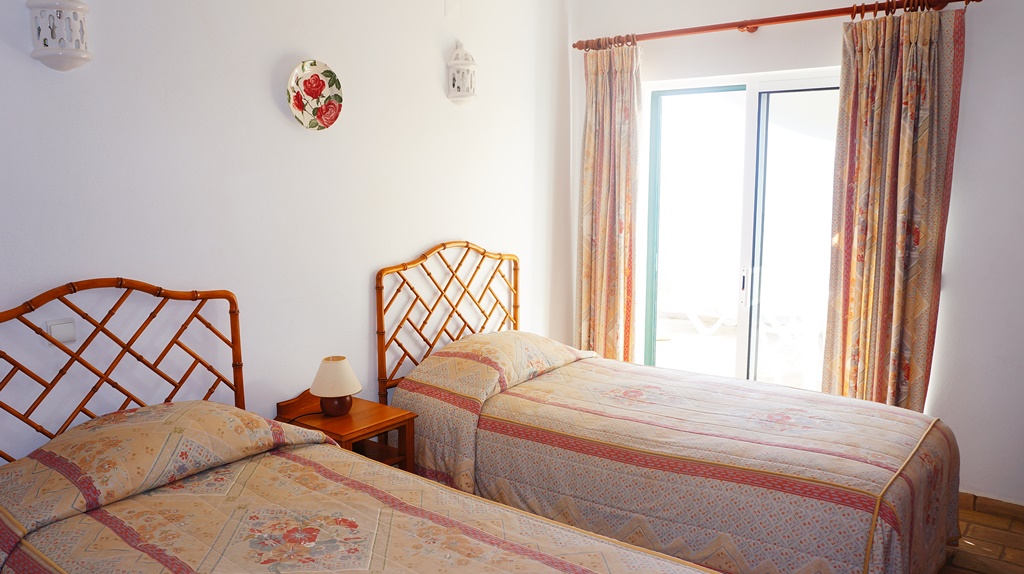 1 and 2-bedroom cottages in the heart of Praia da Luz to rent