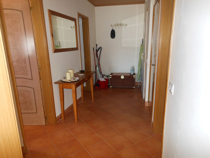 2-bedroom Apartment in Excellent Location for rent