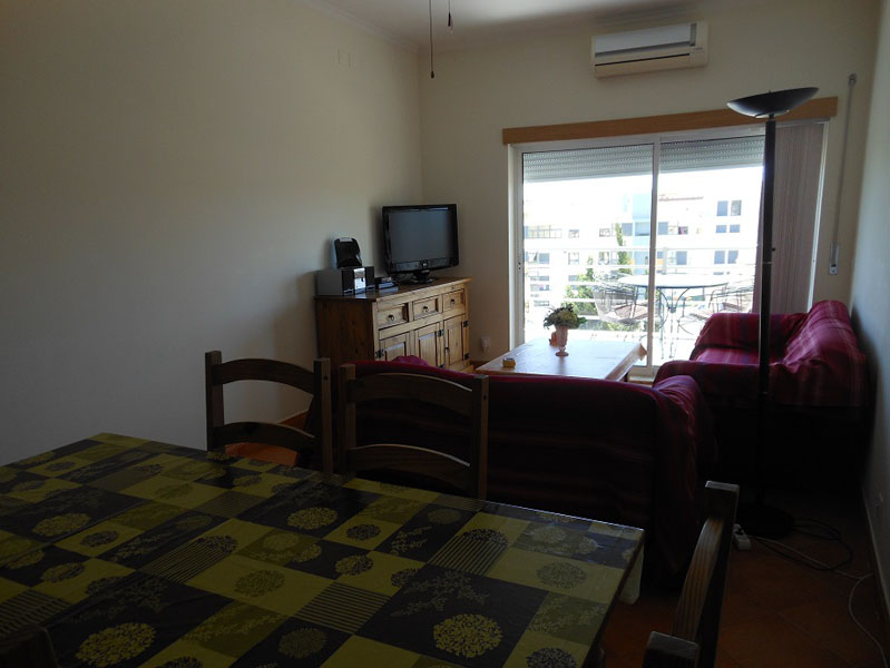 2-bedroom Apartment in Excellent Location for rent