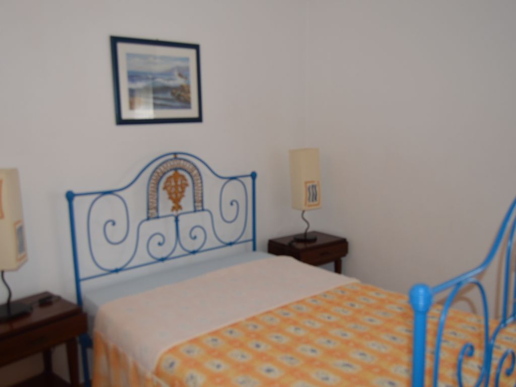 Traditional 4 bedroom villa located in Manta Rota rent