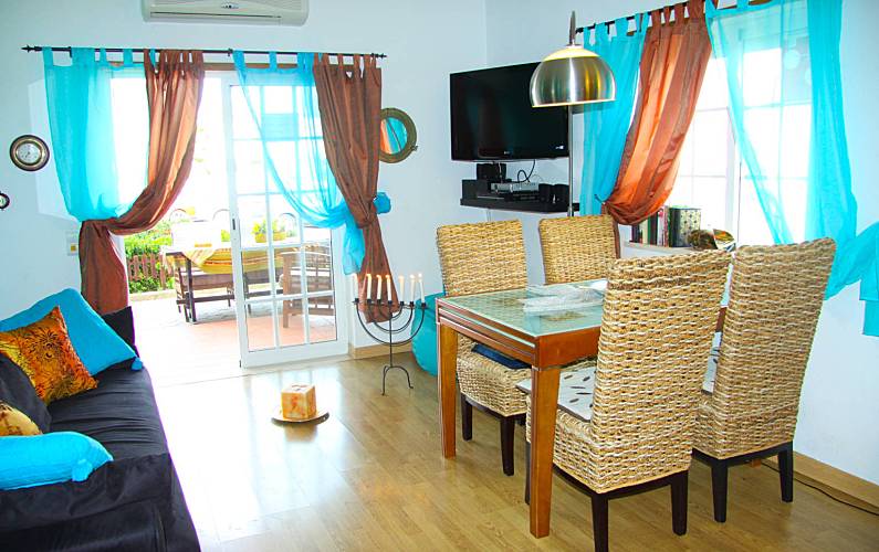 2-bedroom apartment in quiet location in Ferragudo to rent